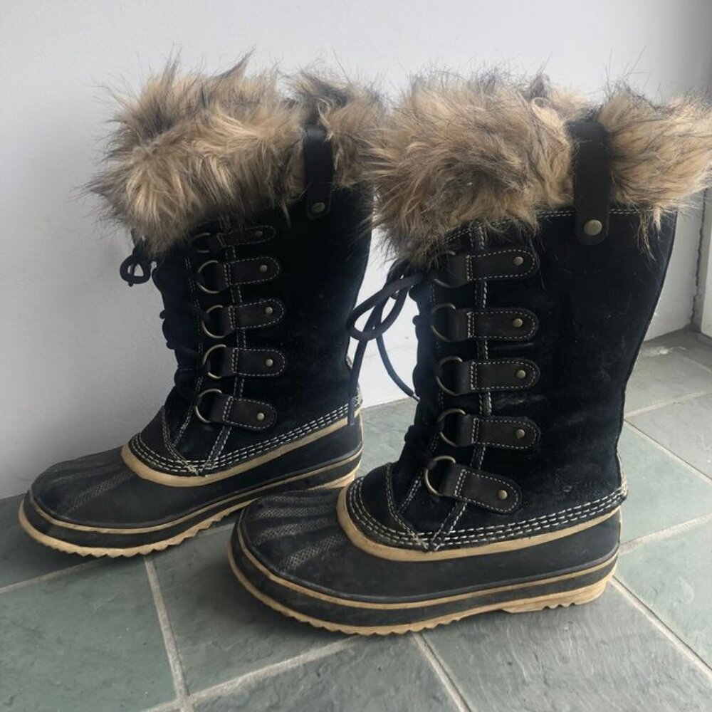 Sorel Boots Size 7 Womens Winter boots waterproof JOAN OF ARC BLACK